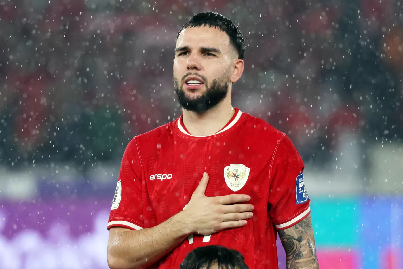 Calvin Verdonk Balas Hujatan Fans Lille dengan Aksi Kelas di Europa League