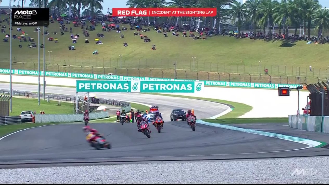 Insiden Horor di Moto3 Malaysia 2025: Rueda dan Dettwiler Terlibat Kecelakaan Saat Sighting Lap