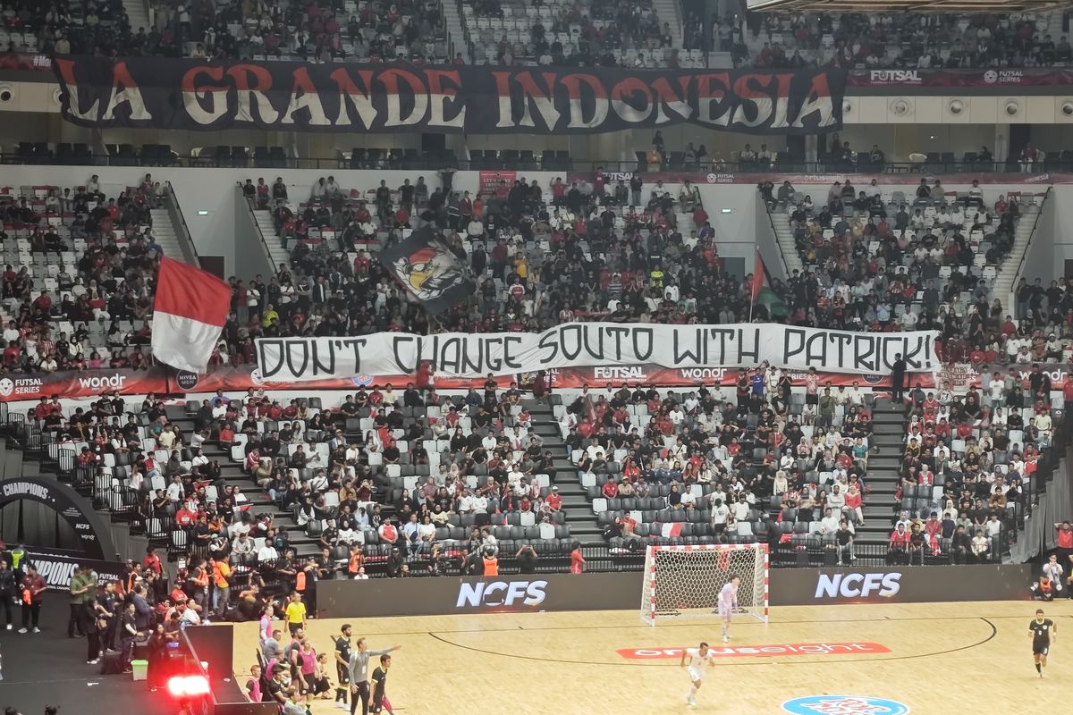 Tanggapan Hector Souto Soal Spanduk Suporter “Don’t Change Souto with Patrick” di Laga Indonesia vs Australia