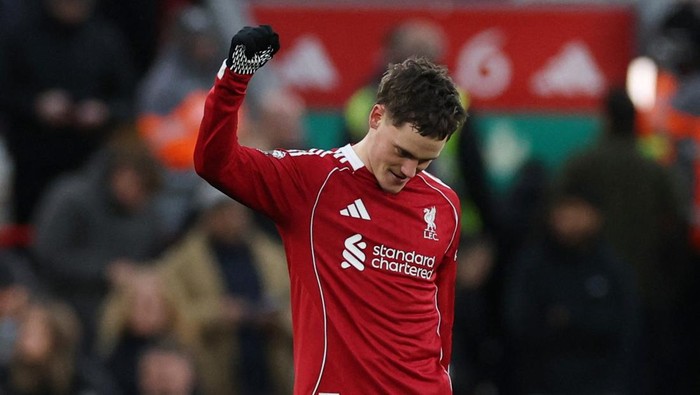 Mark Schwarzer Sarankan Arne Slot Maksimalkan Peran Florian Wirtz di Liverpool